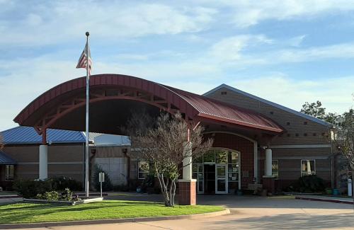 Midwest City Senior Center front facade